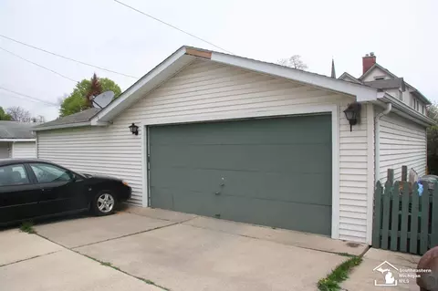 318 E 4th, Monroe, MI 48161 photo 8