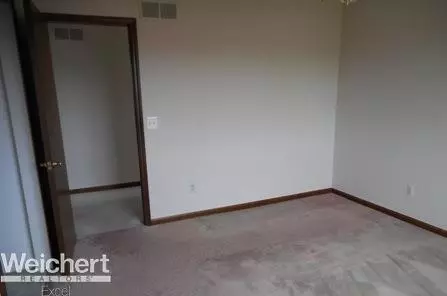15875 Eagle, Macomb, MI 48044 photo 9