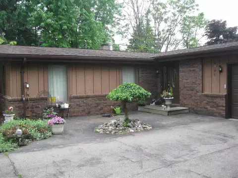 4868 Apache, Owosso, MI 48867 photo 12