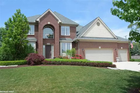 1102 Jefferson, Troy, MI 48084 photo 1