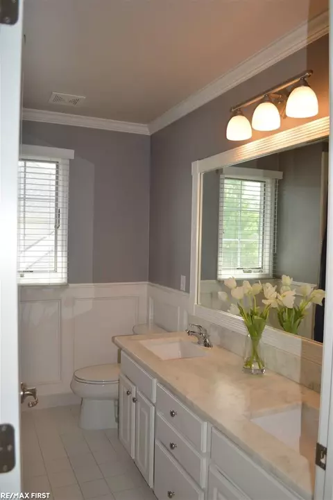 1102 Jefferson, Troy, MI 48084 photo 29