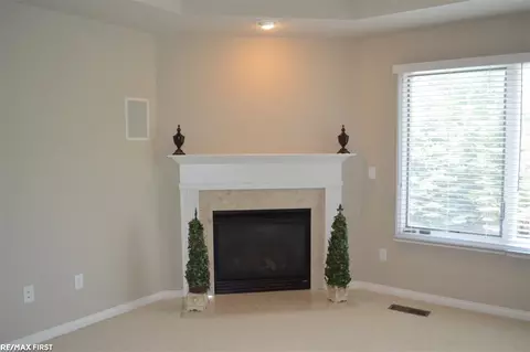 1102 Jefferson, Troy, MI 48084 photo 23