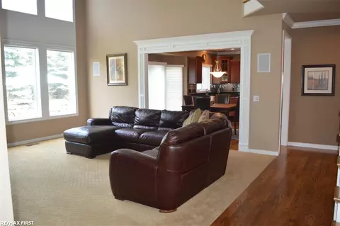 1102 Jefferson, Troy, MI 48084 photo 38