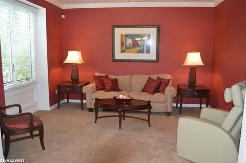 1102 Jefferson, Troy, MI 48084 photo 10