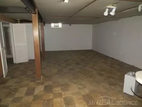 24505 Ridgecroft, Eastpointe, MI 48021 photo 16