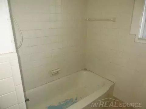 24505 Ridgecroft, Eastpointe, MI 48021 photo 13