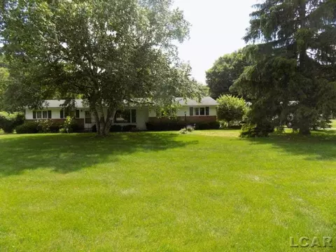 802 Sunset, Tecumseh, MI 49286 photo 1