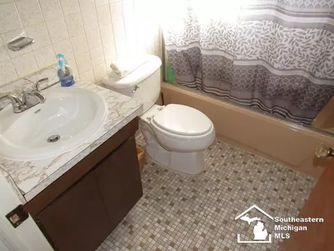 8967 Pardee, Taylor, MI 48180 photo 9