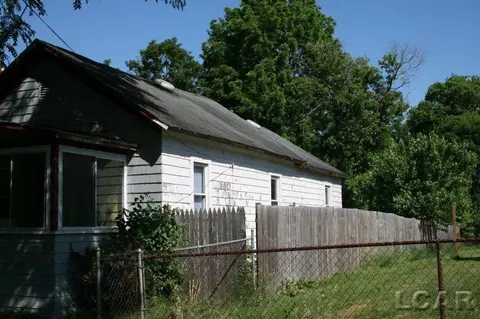 512 E Trl, Jackson, MI 49201 photo 3