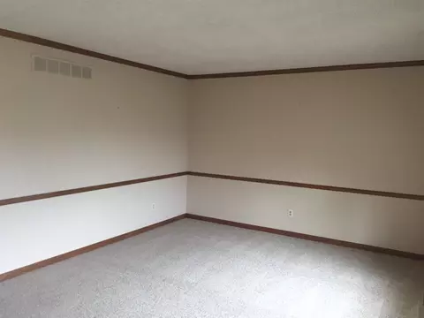 40015 Eagle, Sterling Heights, MI 48310 photo 3