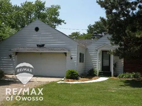 4162 E Copas, Owosso, MI 48867 photo 2