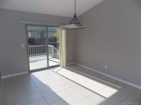46287 Imperial, Macomb, MI 48044 photo 4
