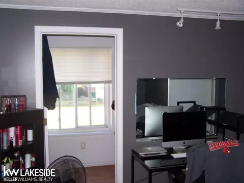 28075 E Duluth, Harrison Township, MI 48045 photo 51