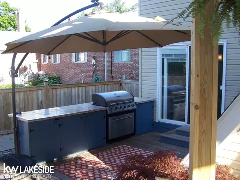 28075 E Duluth, Harrison Township, MI 48045 photo 13