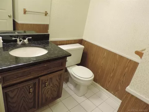 15490 Roxbury, Macomb, MI 48044 photo 16