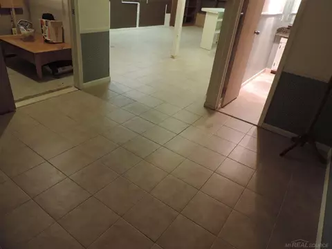 15490 Roxbury, Macomb, MI 48044 photo 32