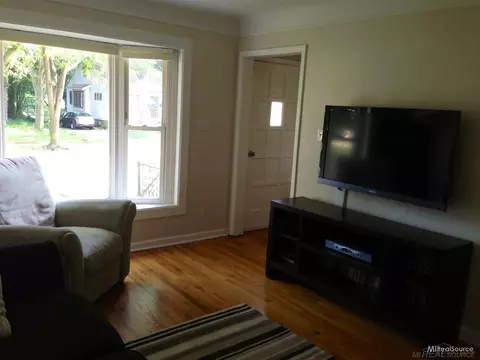 209 Walper, Clawson, MI 48017 photo 9