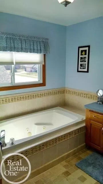20115 Balmoral, Macomb, MI 48044 photo 22