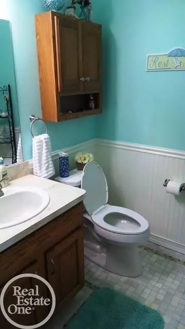20115 Balmoral, Macomb, MI 48044 photo 13
