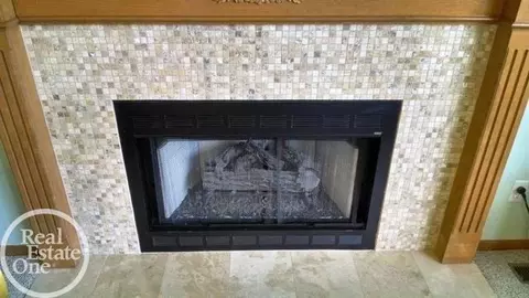 20115 Balmoral, Macomb, MI 48044 photo 8
