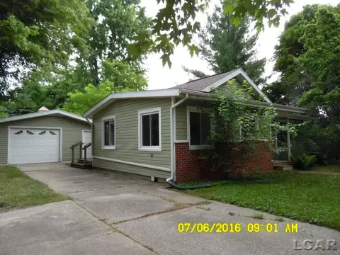 129 Burt, Tecumseh, MI 49286 photo 2
