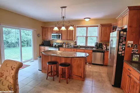 47609 Bucci Ct, Macomb, MI 48044 photo 11