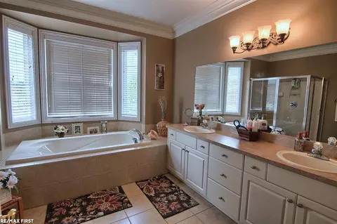 47609 Bucci Ct, Macomb, MI 48044 photo 17