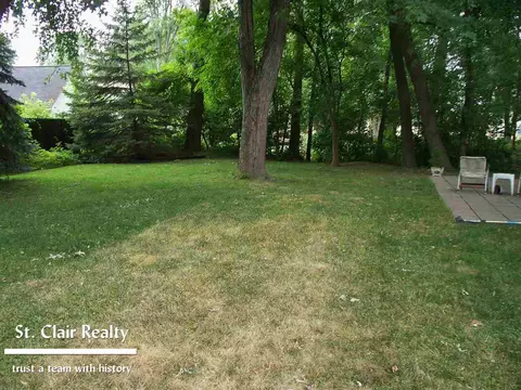 798 Townsend Cresent E, Algonac, MI 48001 photo 18