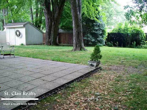 798 Townsend Cresent E, Algonac, MI 48001 photo 16