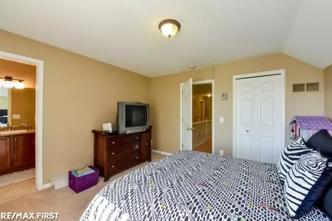 20567 St Martins, Macomb, MI 48044 photo 28