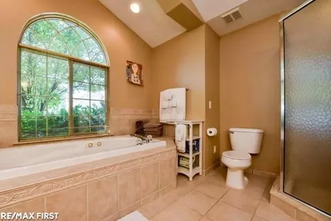 20567 St Martins, Macomb, MI 48044 photo 18
