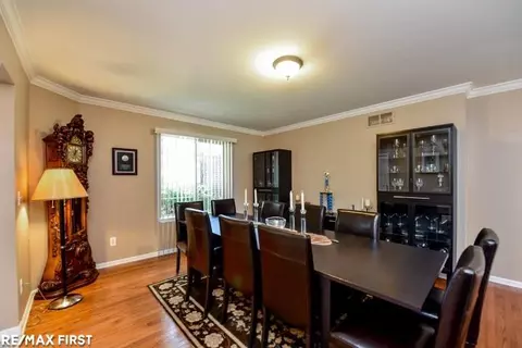 20567 St Martins, Macomb, MI 48044 photo 7