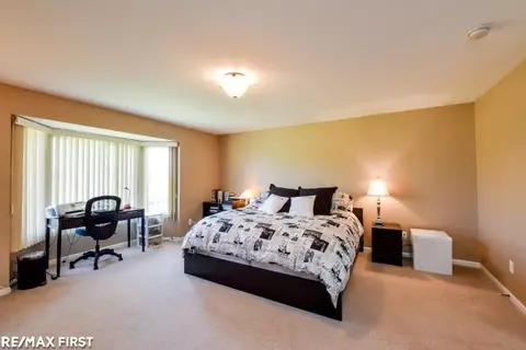 20567 St Martins, Macomb, MI 48044 photo 22