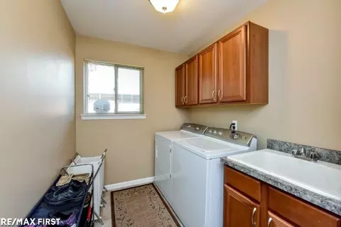 20567 St Martins, Macomb, MI 48044 photo 15