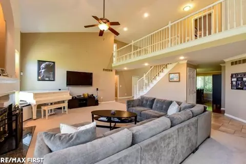 20567 St Martins, Macomb, MI 48044 photo 13
