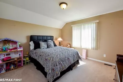 20567 St Martins, Macomb, MI 48044 photo 27