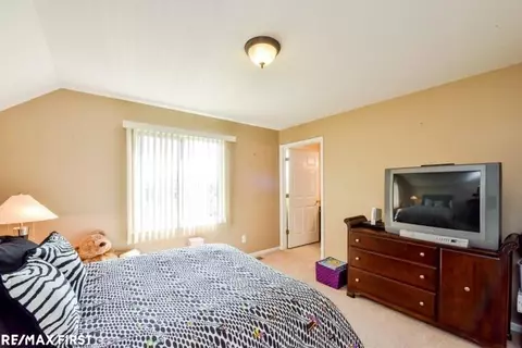 20567 St Martins, Macomb, MI 48044 photo 26