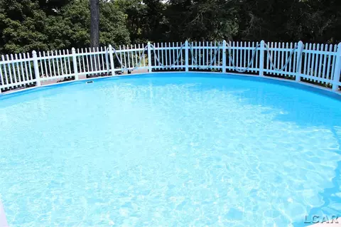 910 Comstock, Adrian, MI 49221 photo 8