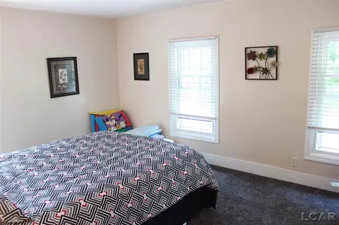 910 Comstock, Adrian, MI 49221 photo 31