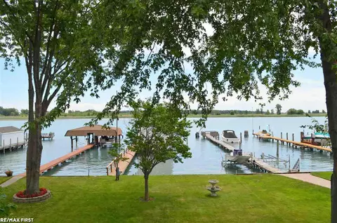 10363 Saint John, Algonac, MI 48001 photo 27