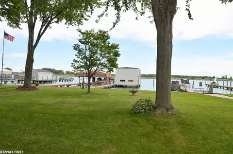 10363 Saint John, Algonac, MI 48001 photo 38