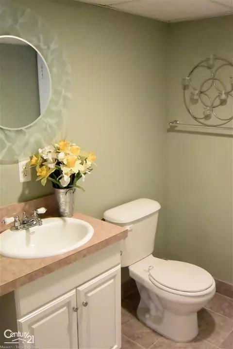 48708 Fairmont, Macomb, MI 48044 photo 42