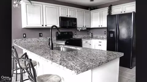 48708 Fairmont, Macomb, MI 48044 photo 14