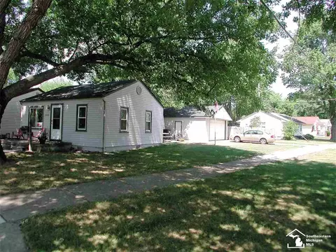 20908 Pinecrest, Taylor, MI 48180 photo 1