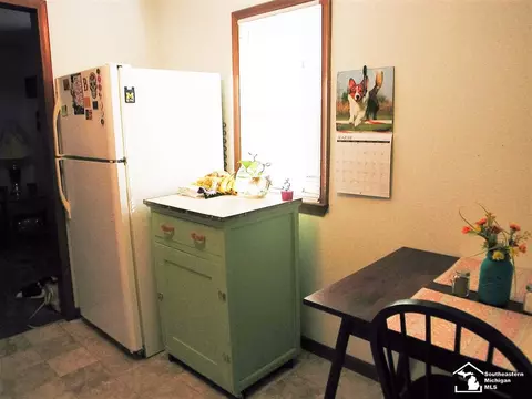 20908 Pinecrest, Taylor, MI 48180 photo 4