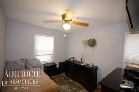 2150 Lancaster, Grosse Pointe Woods, MI 48236 photo 9
