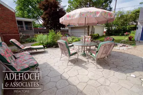 2150 Lancaster, Grosse Pointe Woods, MI 48236 photo 19