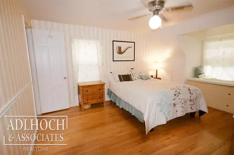 2150 Lancaster, Grosse Pointe Woods, MI 48236 photo 11