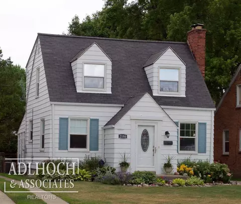 2150 Lancaster, Grosse Pointe Woods, MI 48236 photo 1