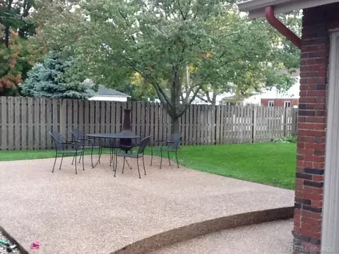 625 Borgess, Monroe, MI 48162 photo 6